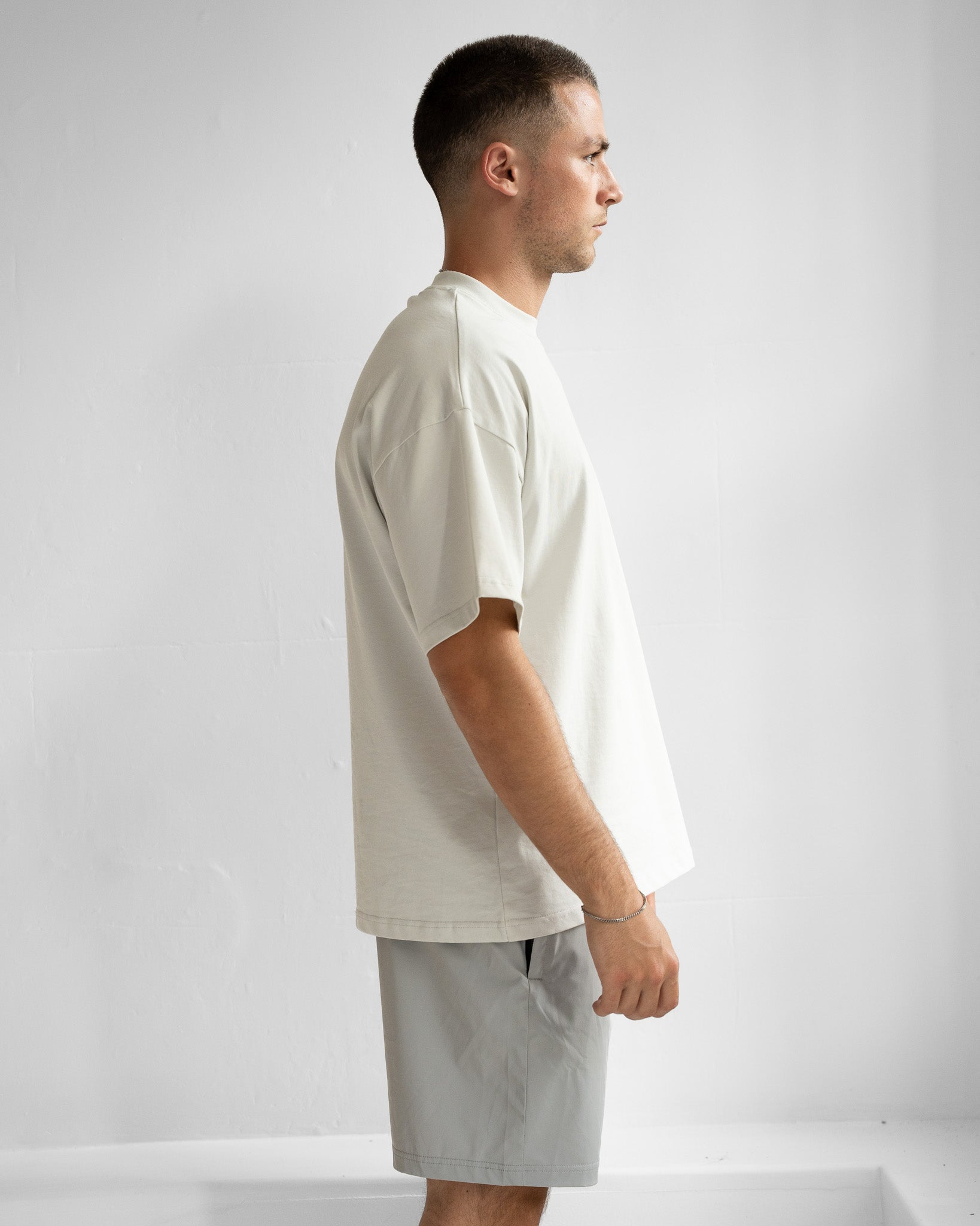Lightning Tee Chalk